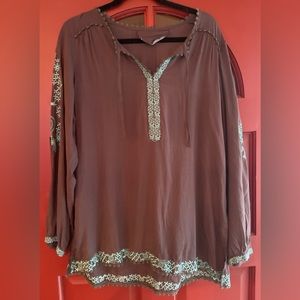 COPY - COMO NO? Dark gay tunic top with teal embroidery. Super lightweight